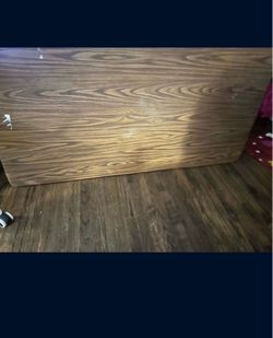 5 ft folding table used in good condition asking 35 need gone