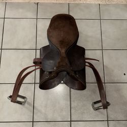 Miguel Acuna Saddle 