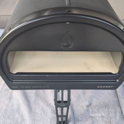 Brand New Gozney Roccbox pizza oven Black Signature model NO Burner