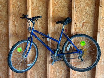 Magna Shale 10-Speed Mountain Bike