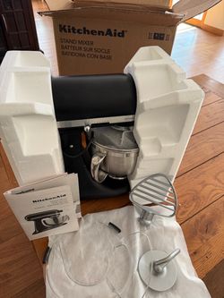 KitchenAid Artisan 5-Qt Stand Mixer