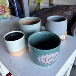 Flower pots