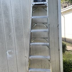 8ft Husky Aluminum Ladder