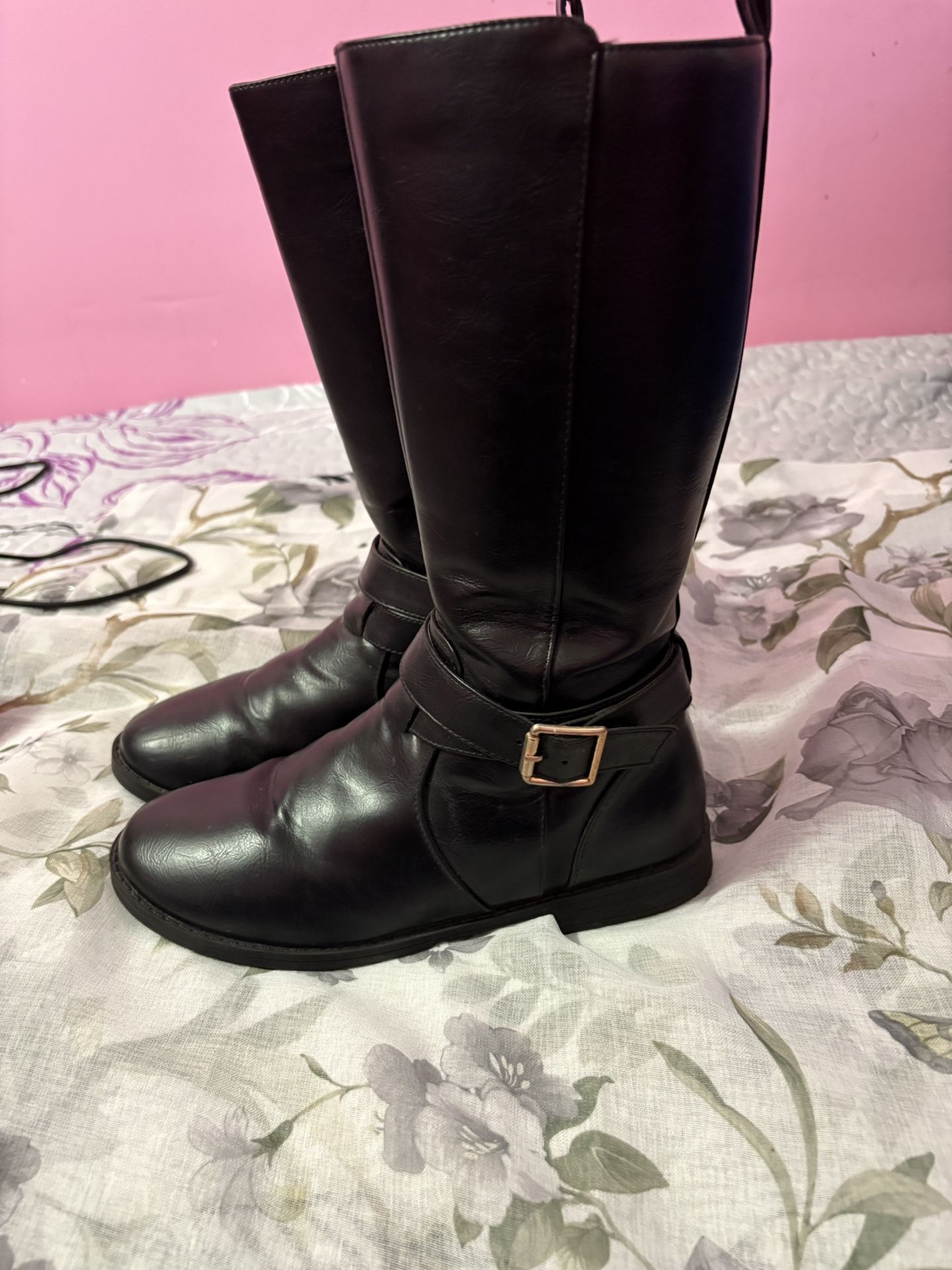 The Children’s Place Black Boots Size 5