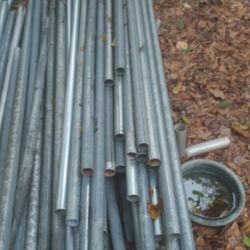 Toprail For Chainlink Fence At Least 100ft Maybe More And 6 Line Postsb7ft Tall