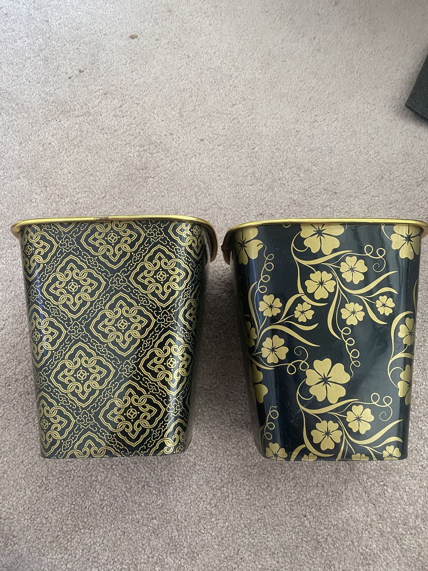 Mini Trash Can Only $1 Each Or Best Offer For All!