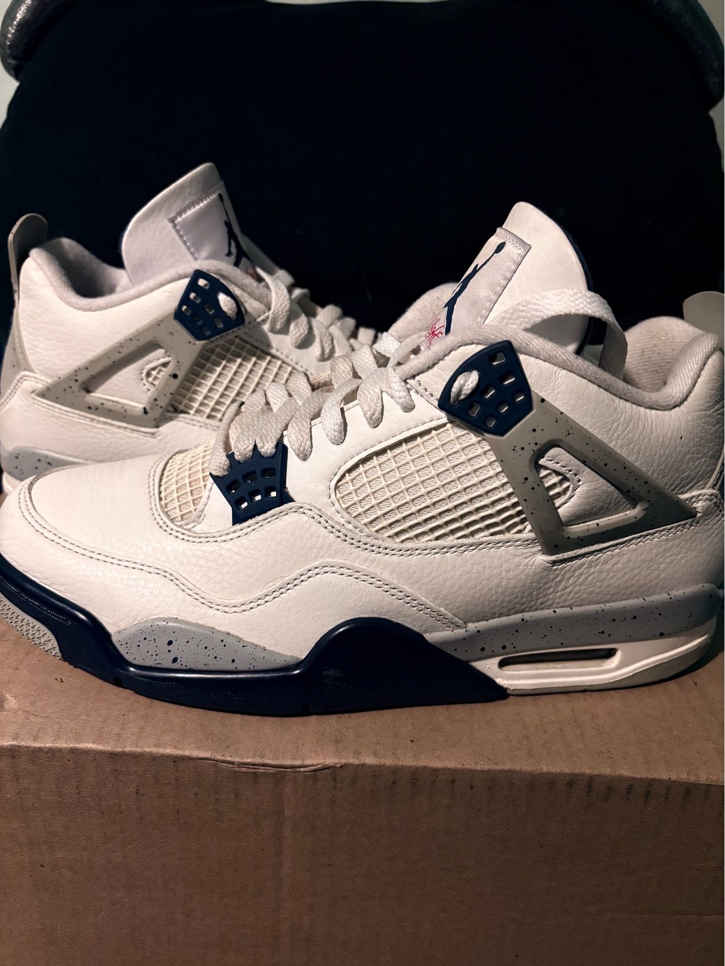 Jordan 4 navy blue