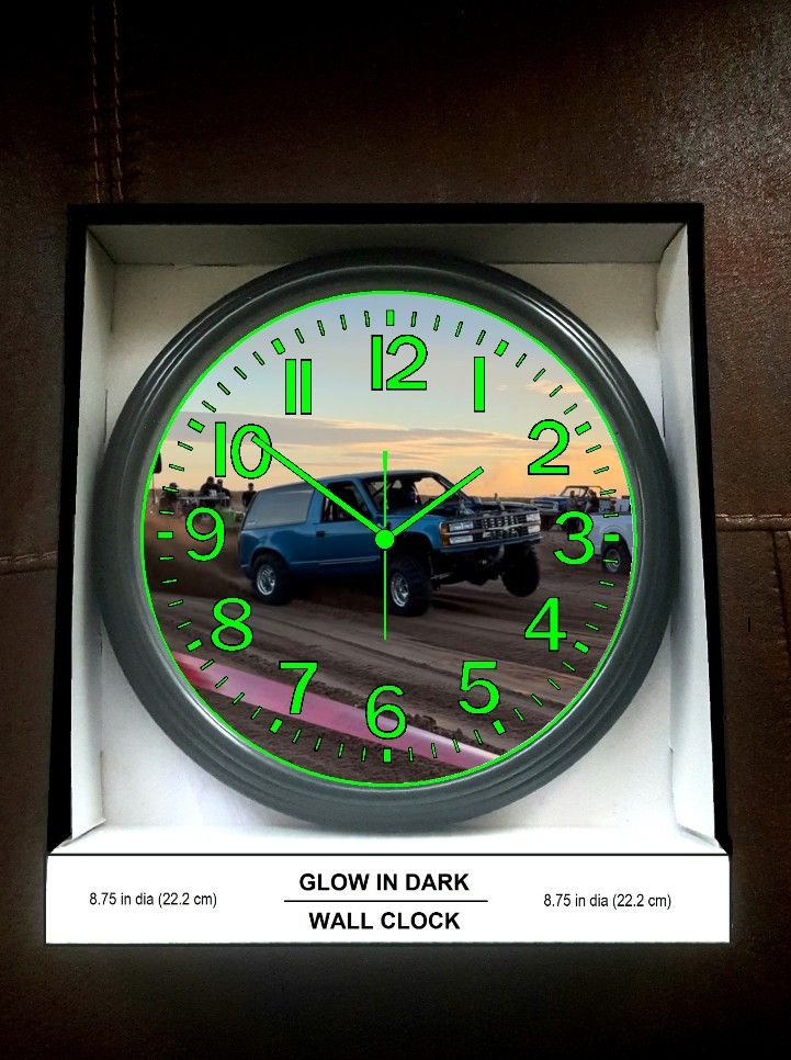 Wall Clock 1991 GMC Cyclone Garage Shop Glow In The Dark Wall Clock New!