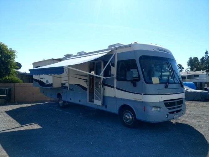 2003 Fleetwood South wind 35R