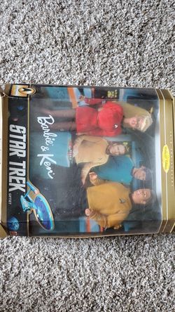 Star Trek Barbie and Ken. Collectors dolls