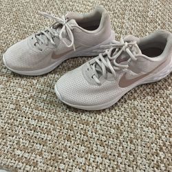 Nike Women Shoes , Size 8