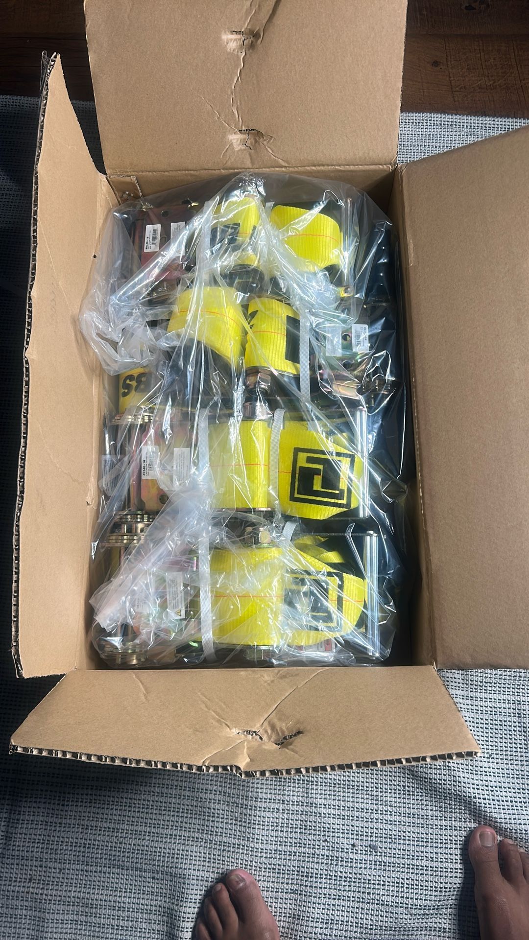 🔩 Heavy-Duty 4” x 27’ Yellow Ratchet Straps – Box of 4 (Brand New)