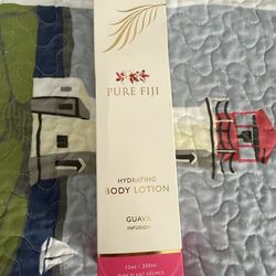 Luxurious Pure Fiji - Hydrating Guava Body Lotion - Pink