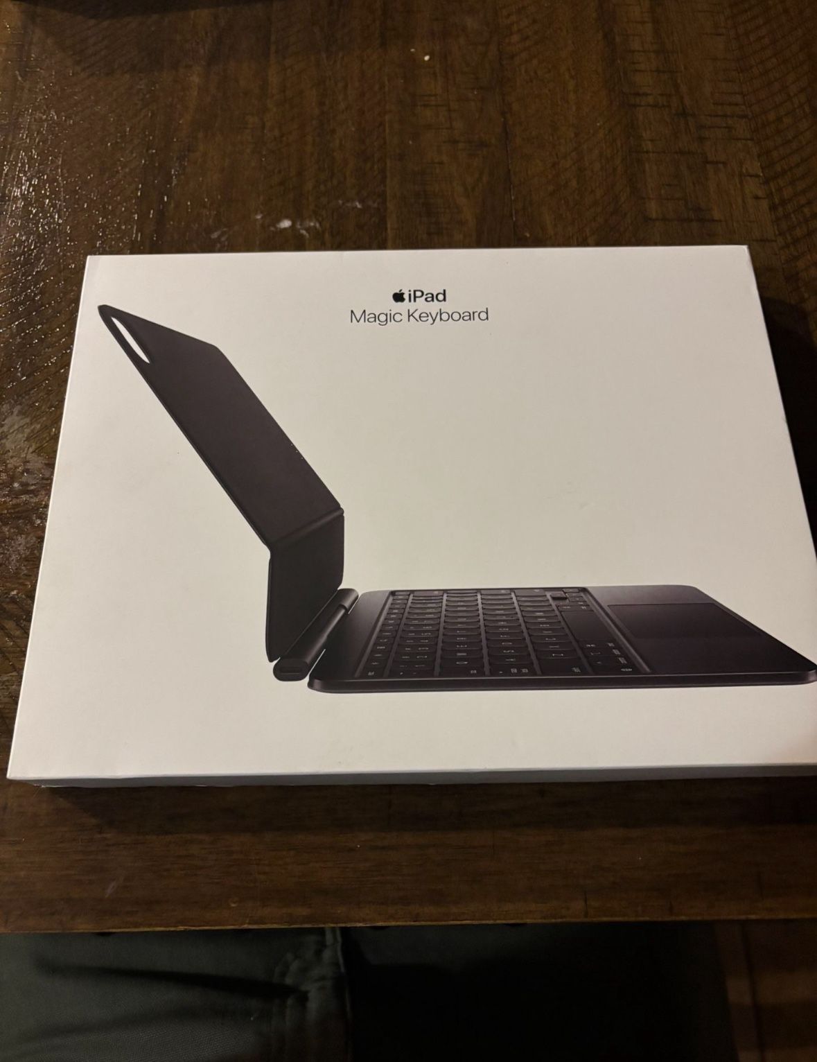 iPad Pro Magic Keyboard 100$