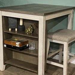 Dinning Table With Stool Set 