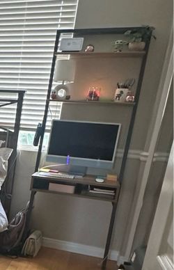 Ladder desk with 2 shelves