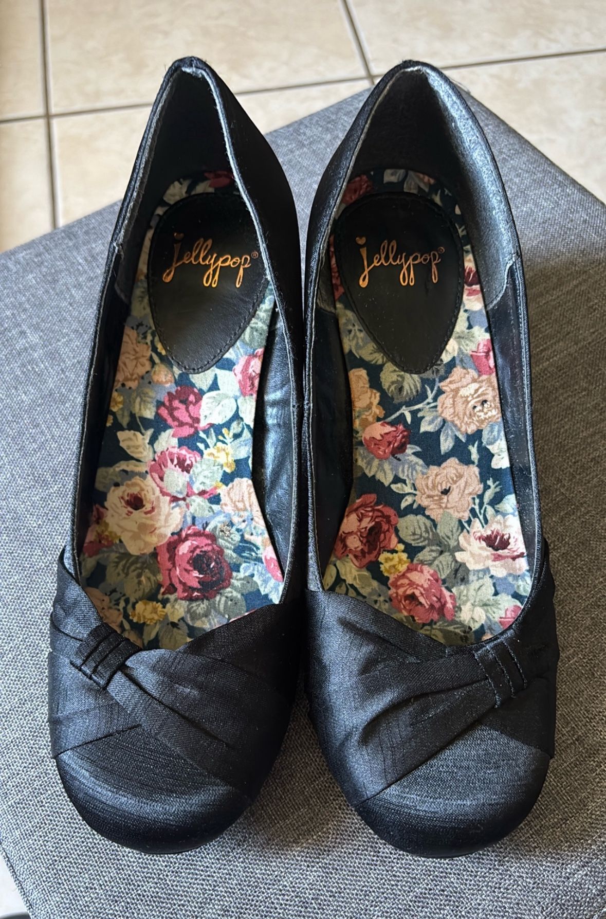 Woman’s Size 8 Low Heel Black Suede Dress Shoe