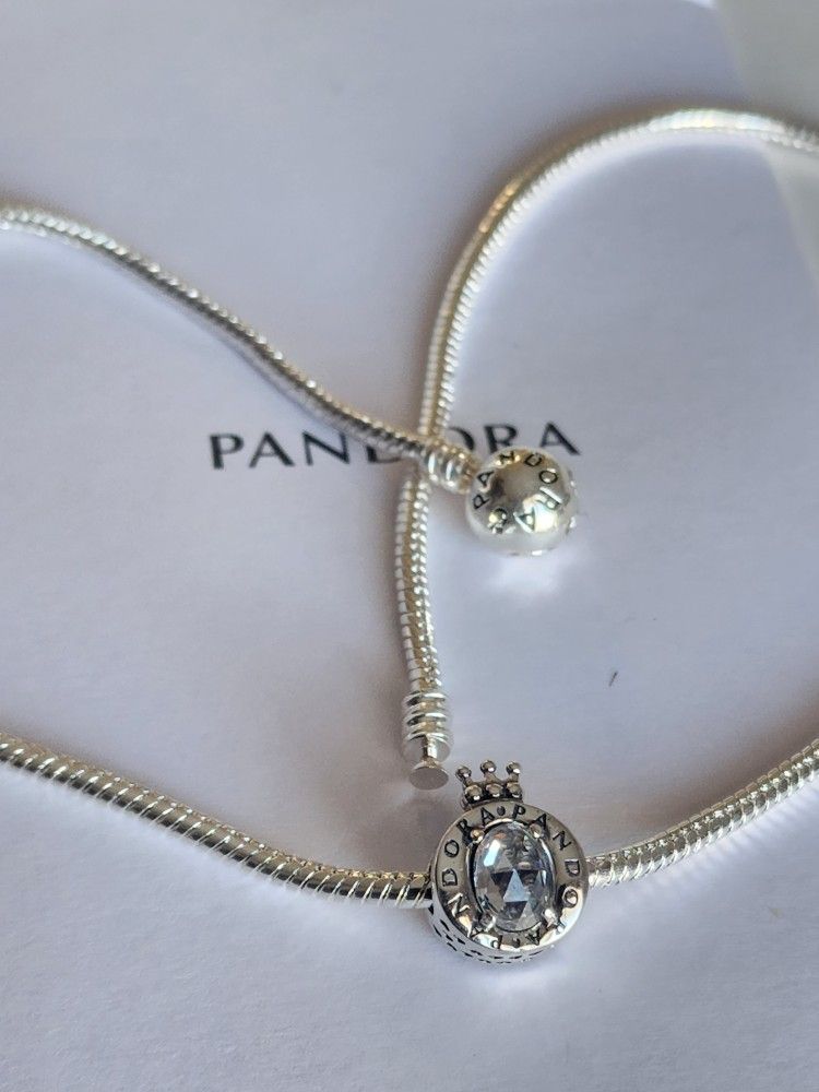 Pandora Necklace With Charm 💯 %silver 9.25