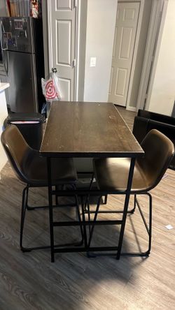 Pub table and chairs