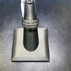 14k White Diamond Ring 