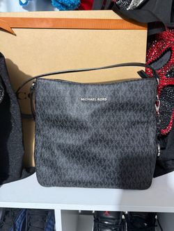 Michael Kors Large Jet Set Messenger Crossbody Bag Signature