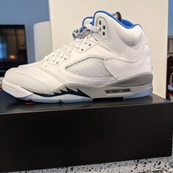 Jordan 5 Stealth Size 5.5