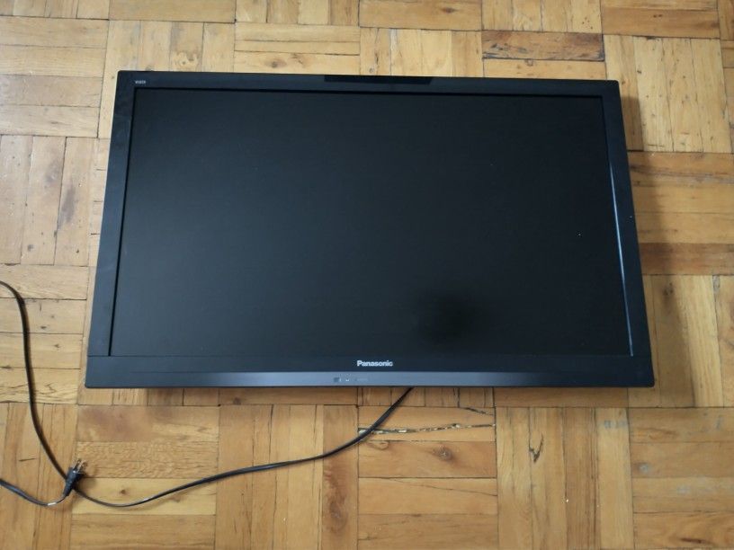 LCD TV 32 Inch Panasonic Viera