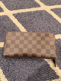 Louis Vuitton Damier Ebene Zippy Wallet