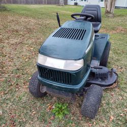 50"Cut Craftsman riding lawn mower Hi/lo shift runs cuts as it should 600  cash firm read post