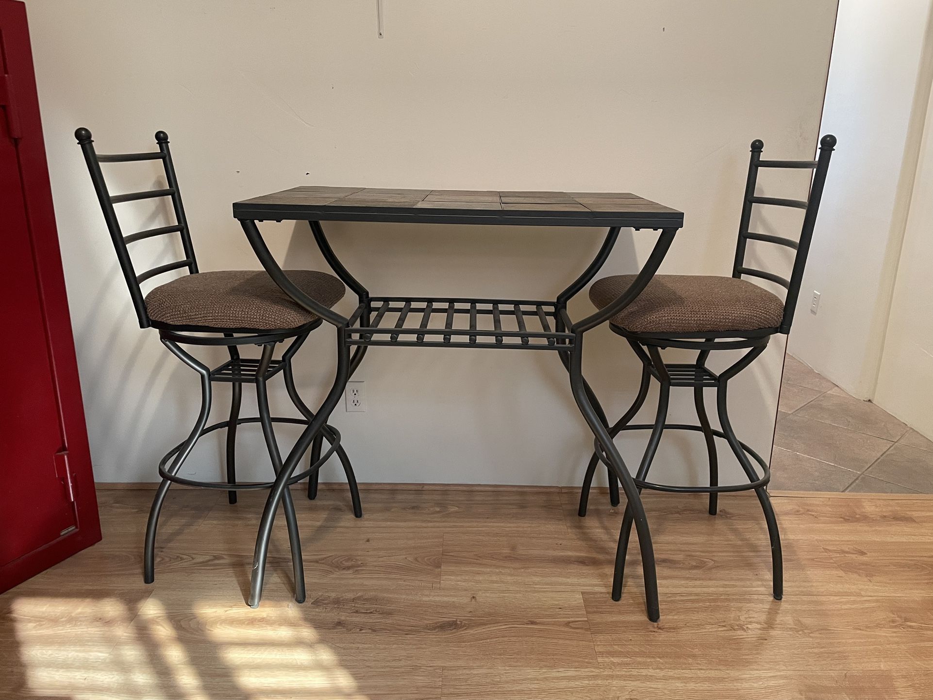 Bar Table And Chair Set for Sale in Cave Creek, AZ OfferUp