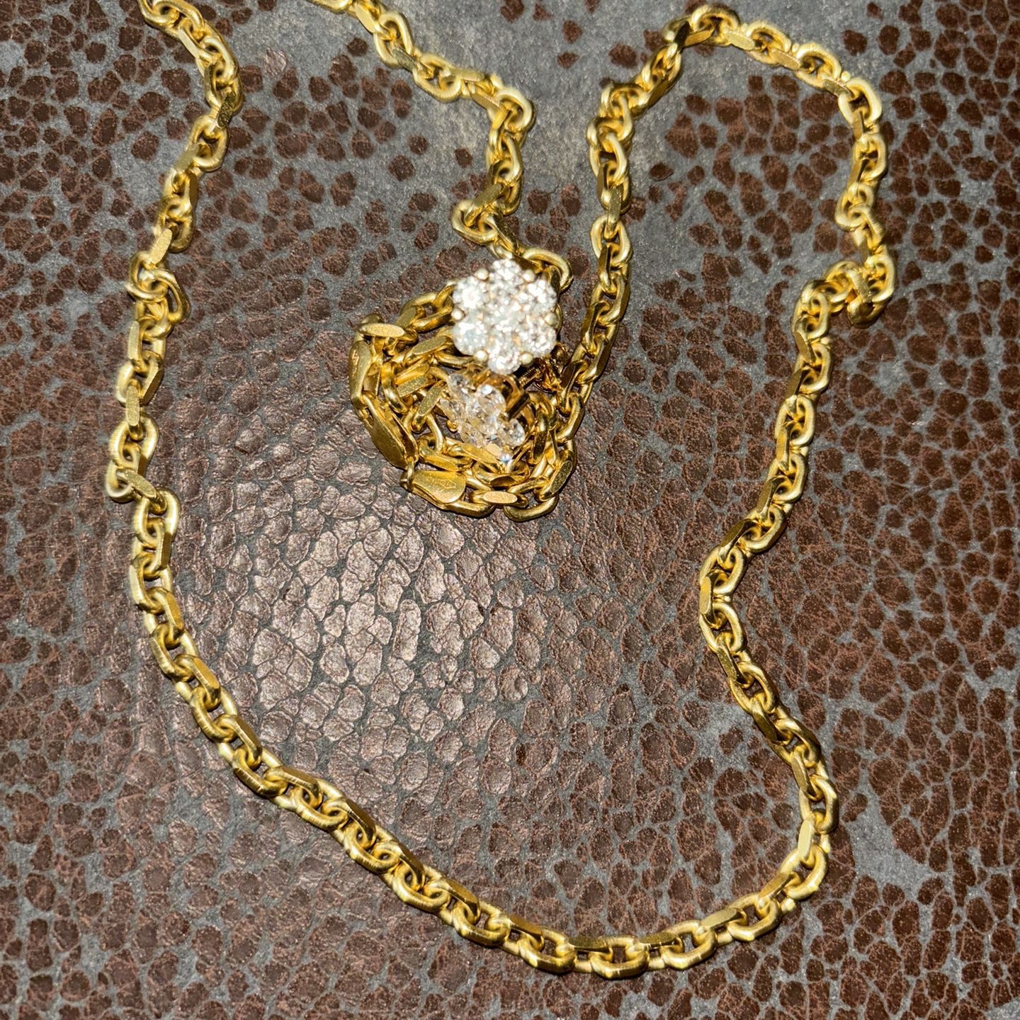 18k Necklace 45gs And 14k Diamond Earrings 