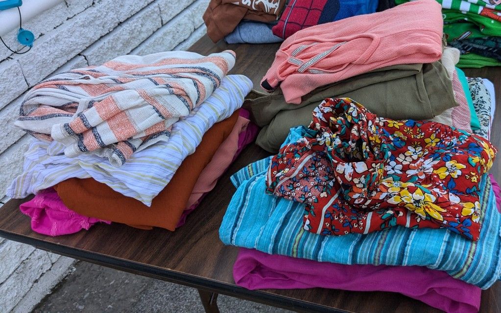 Clothes Women's 2x - 3x Bulk $25