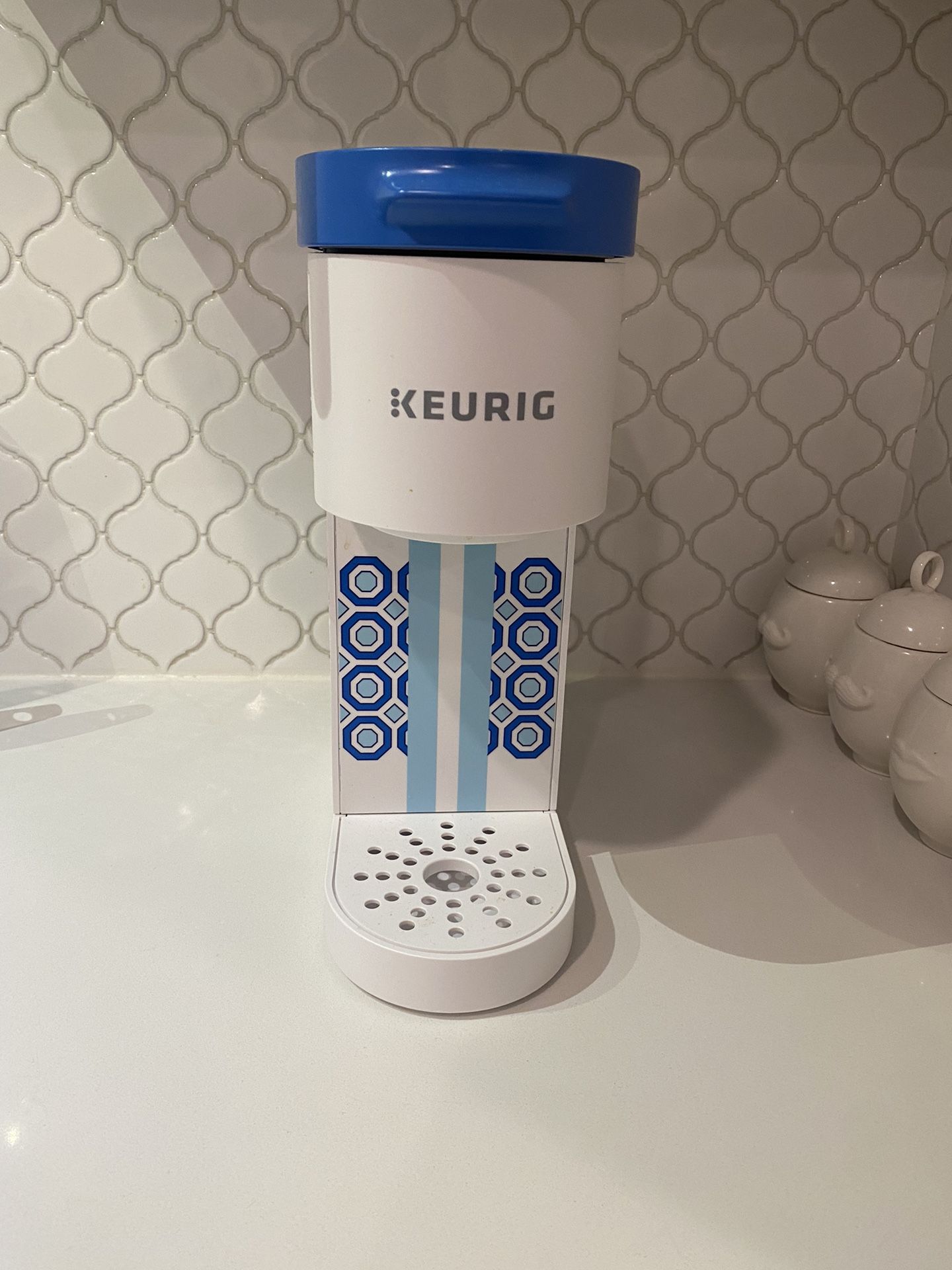 JONATHAN ADLER KEURIG COFFEE MACHINE