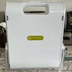 Accuquilt Go Cutter With 14 Dies