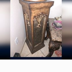 Vase And Pillar Stand