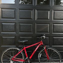 Trek Verve 3 Hybrid Bike 