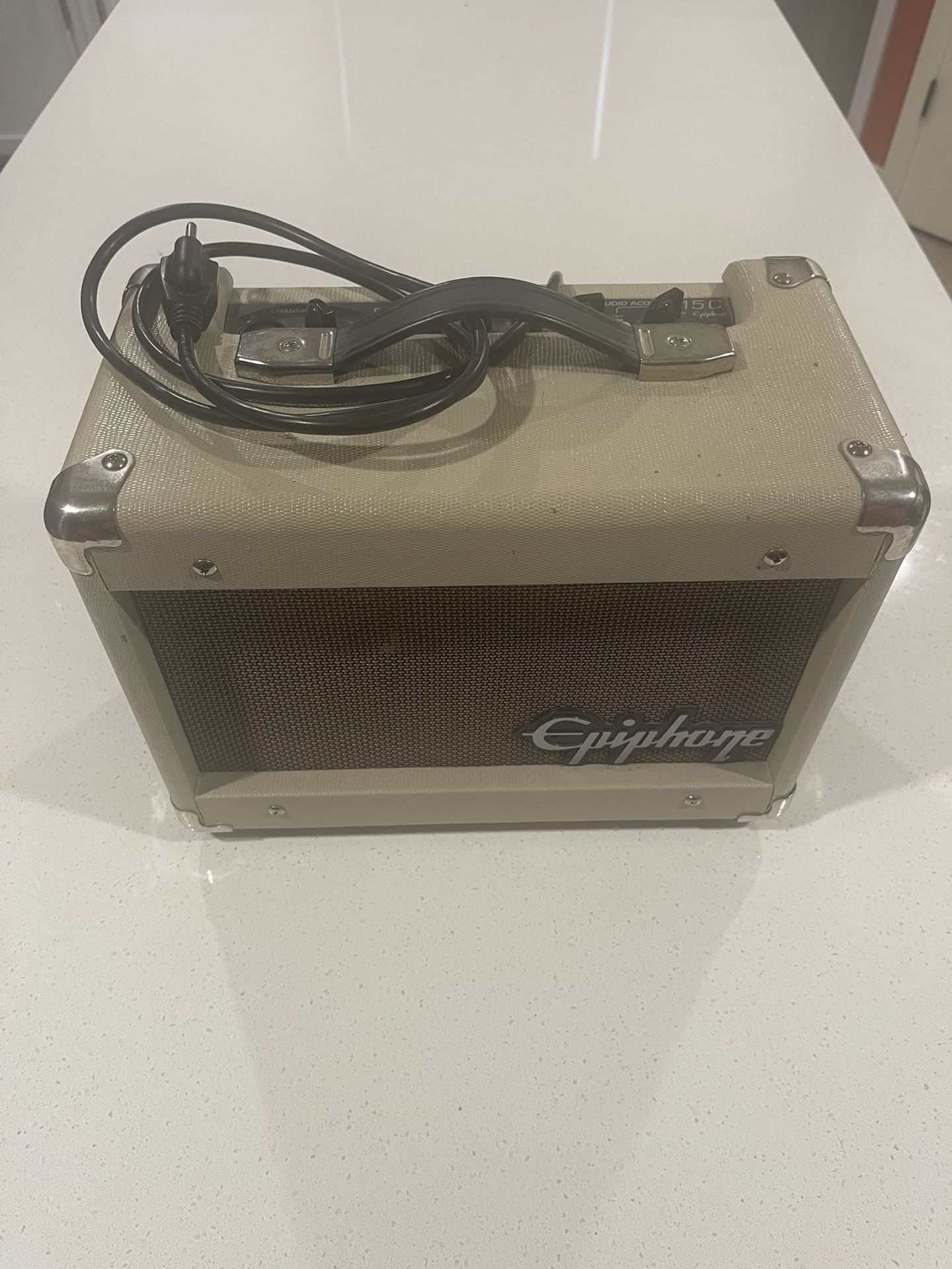 Used Epiphone Studio Acoustic 15C Acoustic Guitar Combo Amp