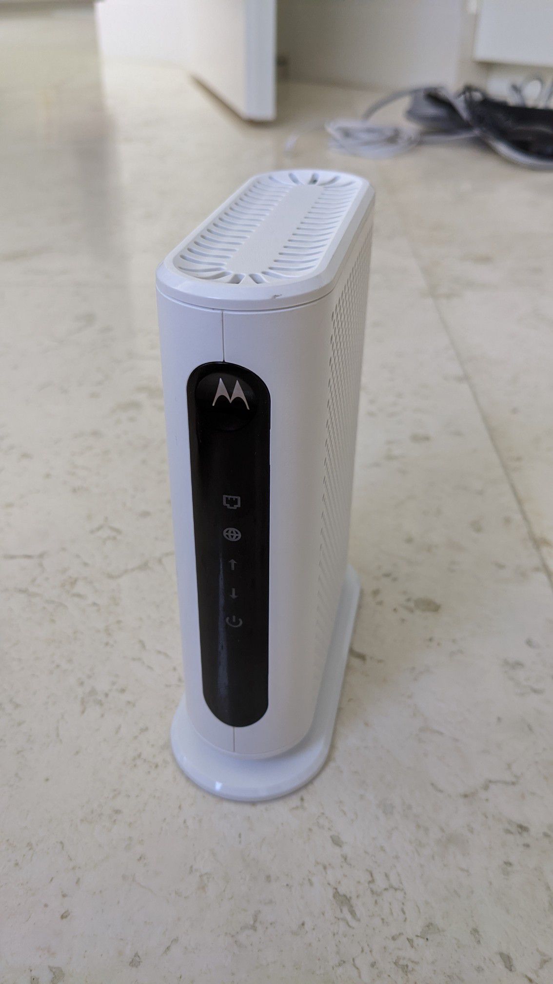 Motorola MB7420 16x4 686mbps DOCSIS 3.0 Cable Modem for Xfinity