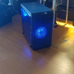 Ryzen 5 1600 With 3,20Ghz, 8Gb Of Ram, 500Gb Hd, 1Gb Video Card, Monitor,Mouse,keyboard Super Fasr