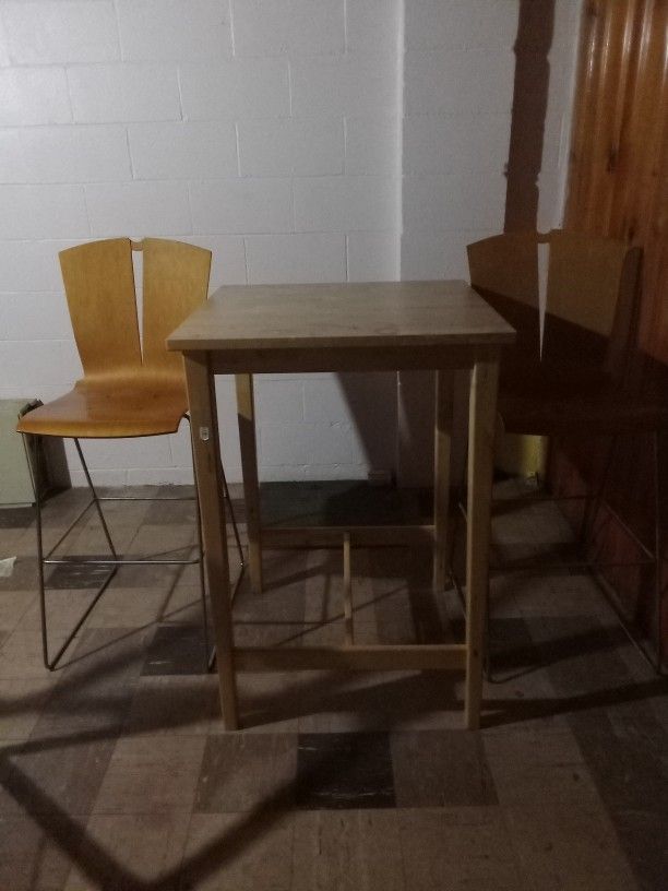 Pub Table and Chairs Set for Sale in Columbus, OH OfferUp