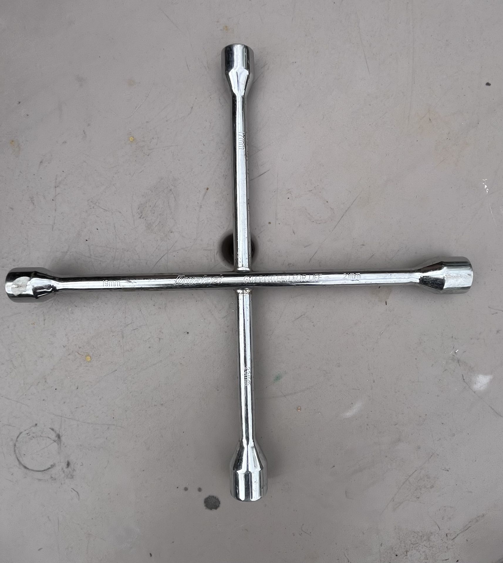 Duralast 4-Way Lug Wrench