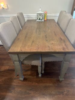Dinning Table + 6 Chairs
