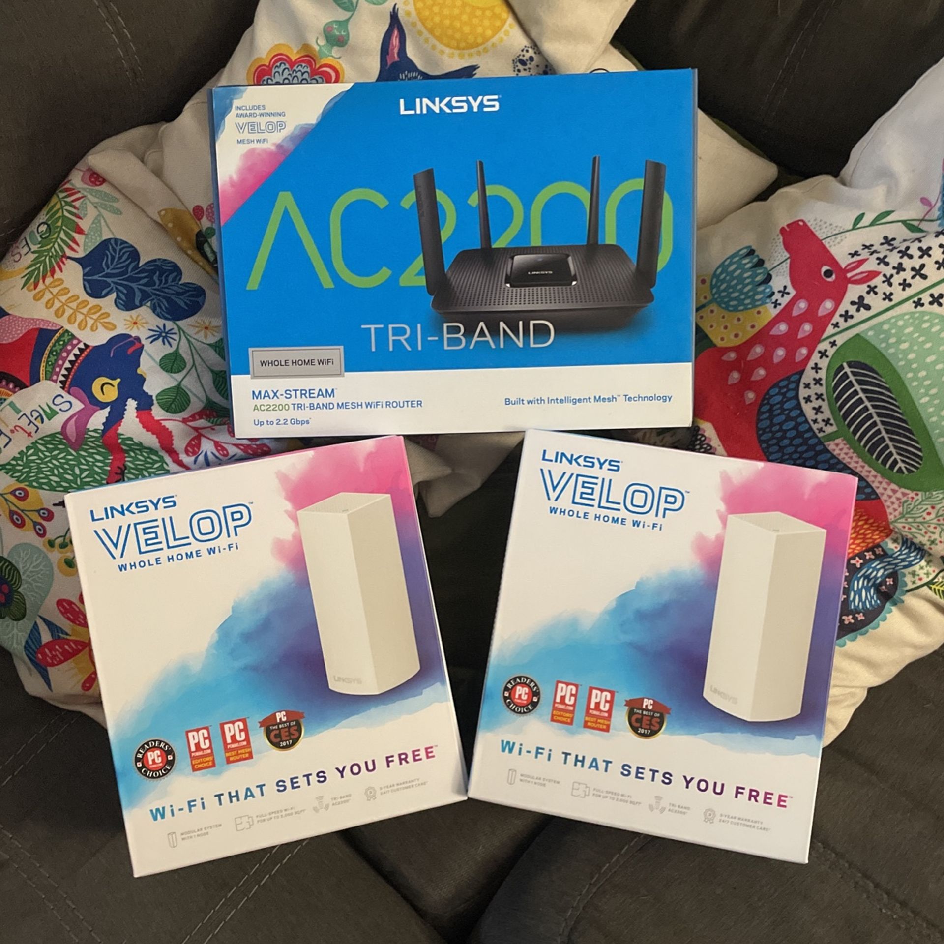 Linksys Tri-Band AC2200 Mesh Router With 2 Velop Nodes