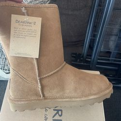 bearpaw size 9 women shoes!