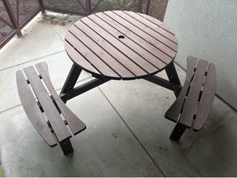 Wooden Round Picnic Table