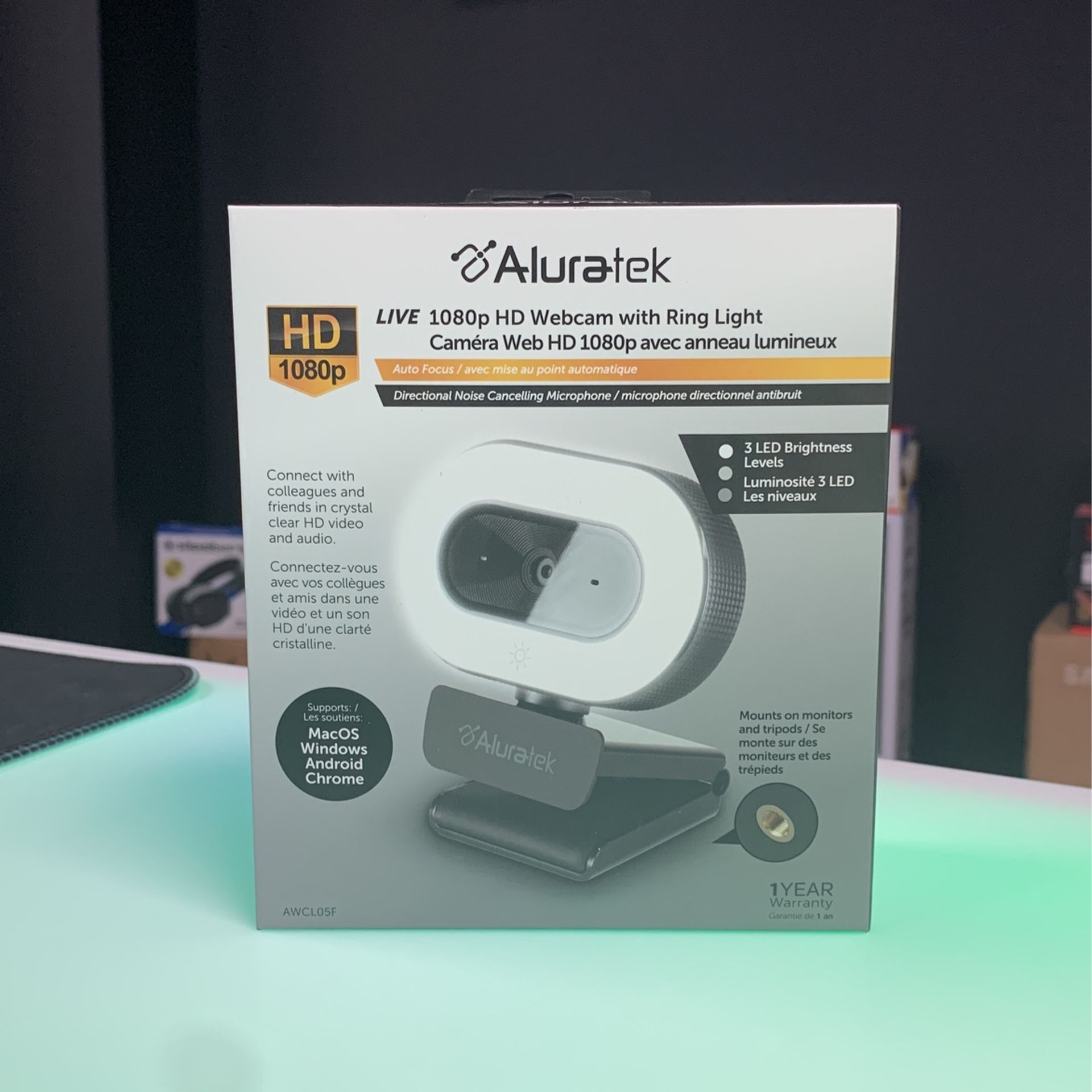 ALURATEK 1080p HD Webcam With Ring Light - New