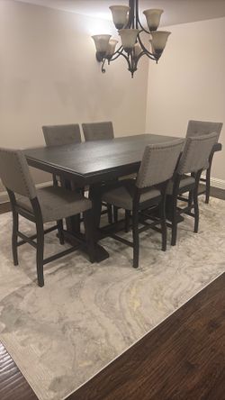 Dinning room Table