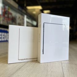 MacBook Air M2 Chip (Newest Model)