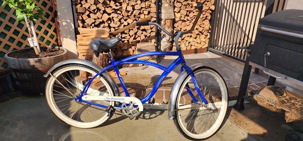 Schwinn Mens Legacy Beach Cruiser