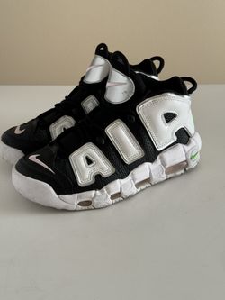 Nike Air More Uptempo White Black Green DN8008-001 Women's Size 7
